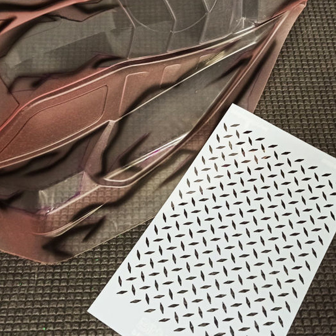 BDSTC-019 - Bittydesign Vinyl Stencil - Diamond Plate
